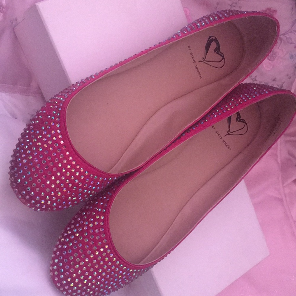 Lightly used Steve Madden flats